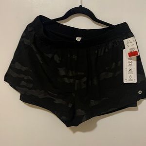 BNWT RBX Workout Shorts with lining - Sz. L